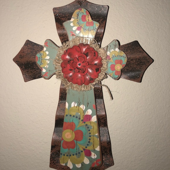 Cross Decor - Picture 2 of 2